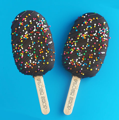 Cookie Dough Cakesicles 